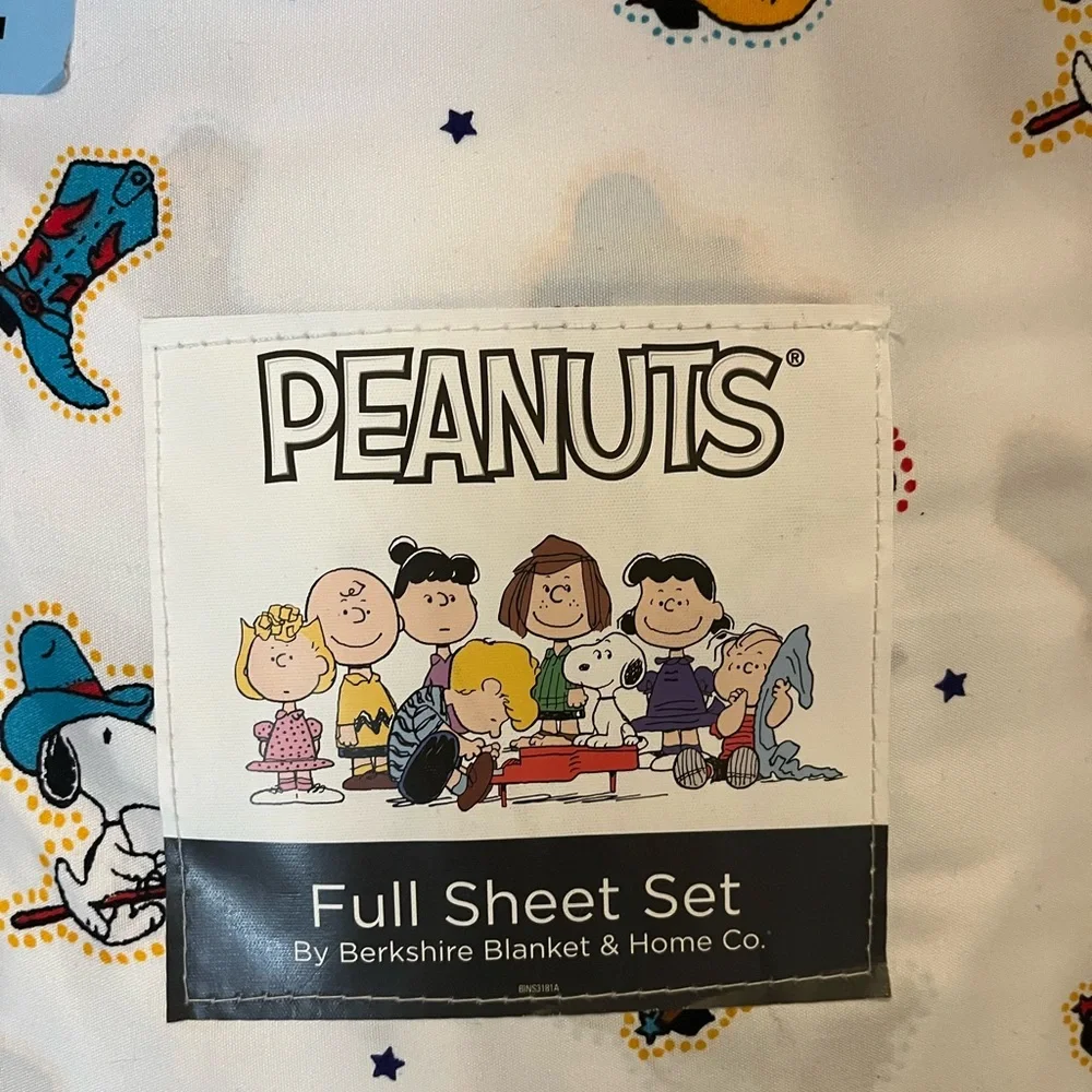 New Berkshire Peanuts Full Sheet Set